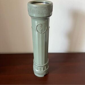 Vintage Fulton Green Flashlight W/ Colored Lenses MX-993/11-will Need Batteries